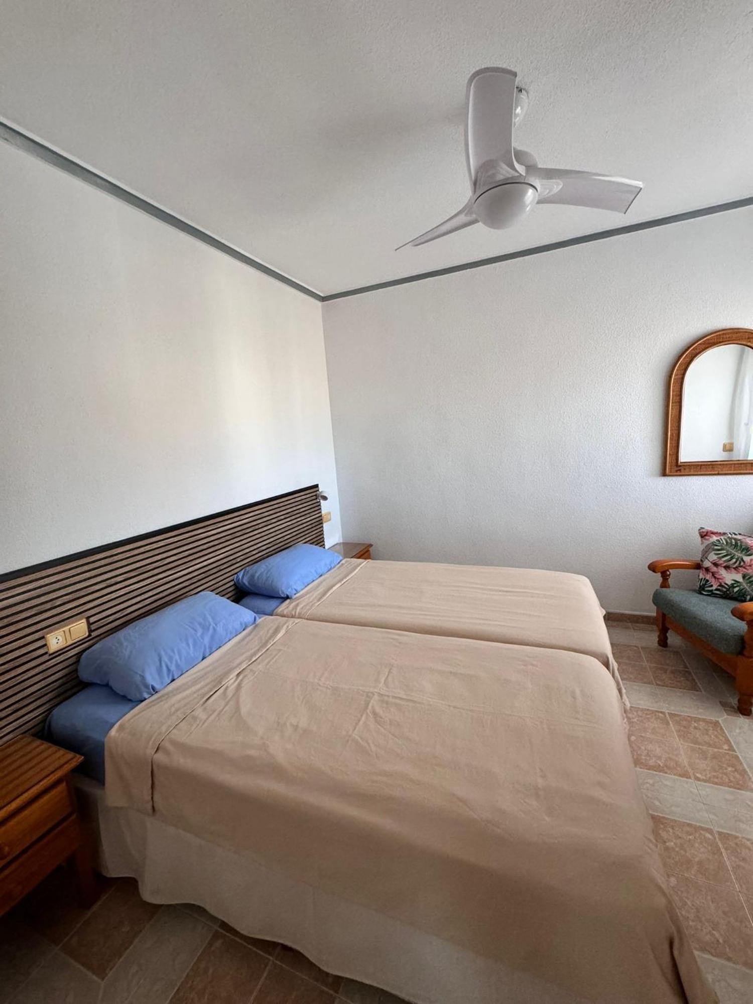 Carmina Apartment, Disfruta Del Sol Y Del Relax! ตอร์เรเวียคา ภายนอก รูปภาพ